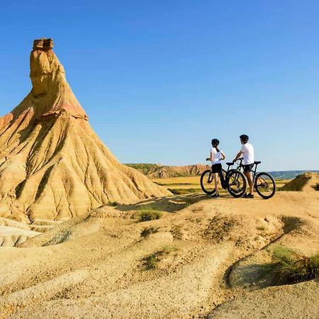 Casa Bardena Negra, Comodo Alojamiento Para Visitar Las Bardenas Y Sendaviva Fustinana Exteriör bild